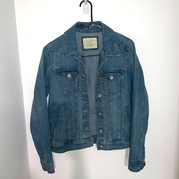 Jean jacket, dark washed size xs